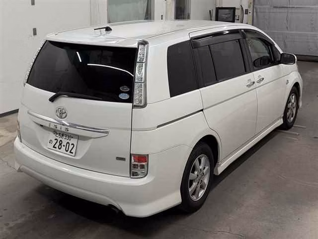 TOYOTA ISIS