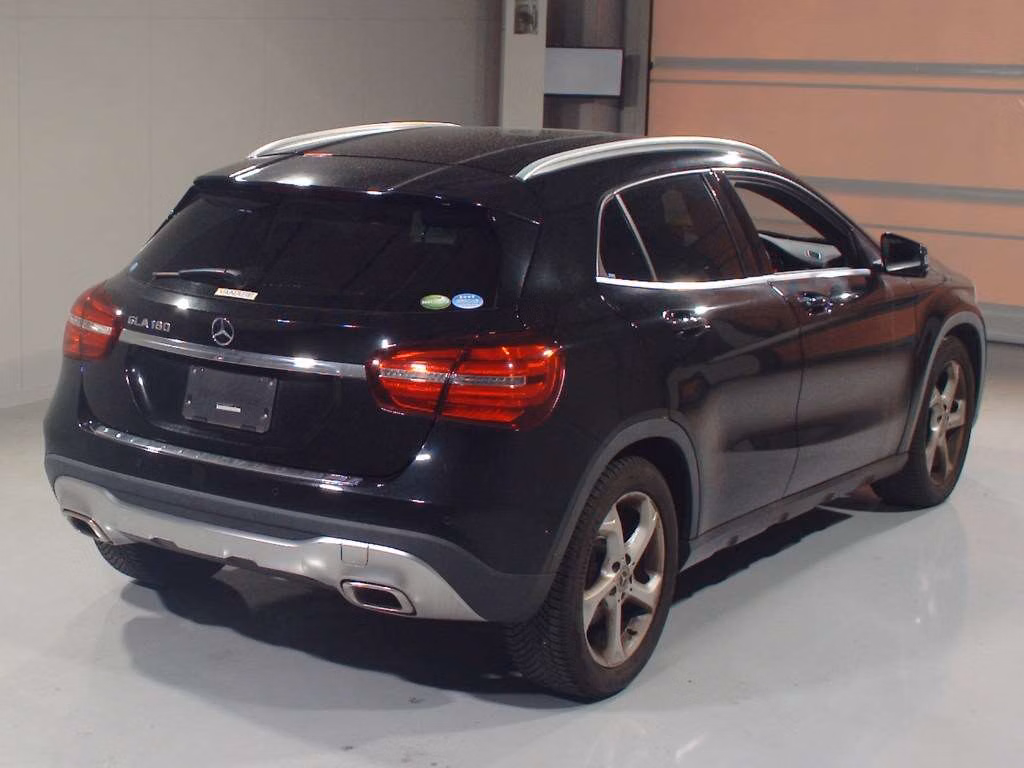 MERCEDES-BENZ GLA-CLASS