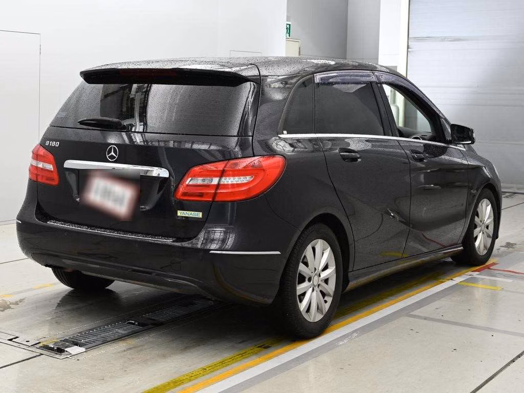 MERCEDES-BENZ B-CLASS