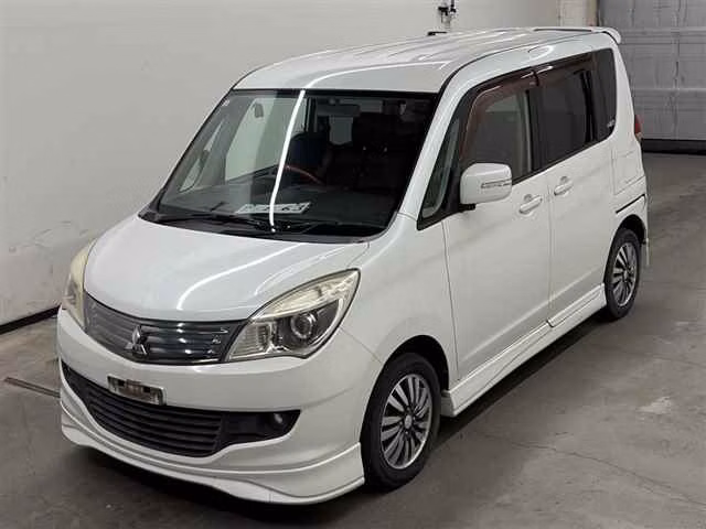 MITSUBISHI DELICA D:2