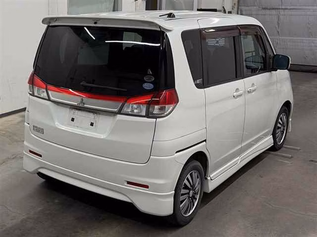 MITSUBISHI DELICA D:2