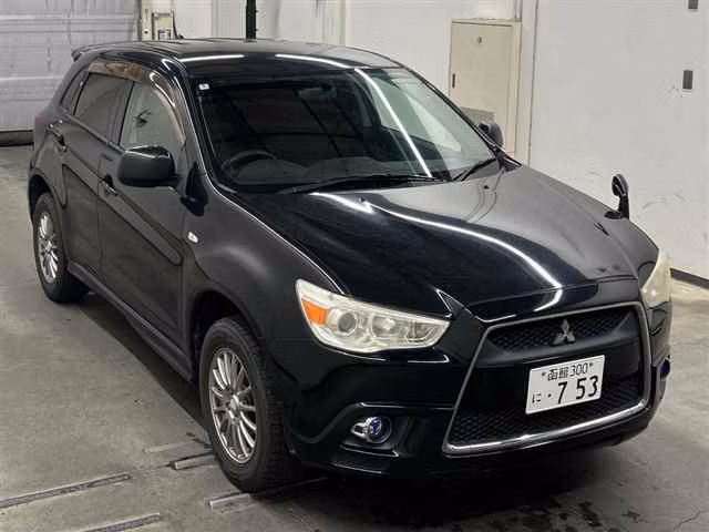 MITSUBISHI RVR