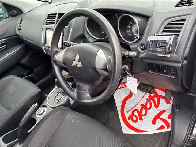 MITSUBISHI RVR