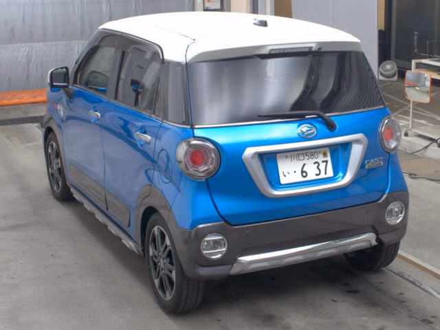 DAIHATSU CAST