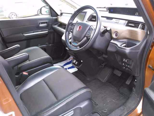 HONDA FREED+
