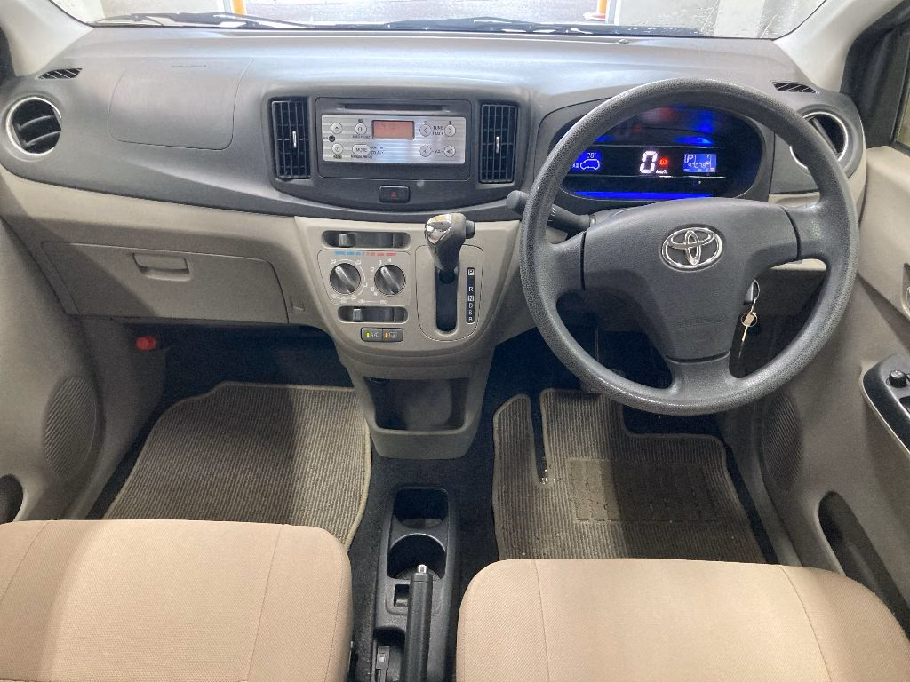 TOYOTA PIXIS EPOCH