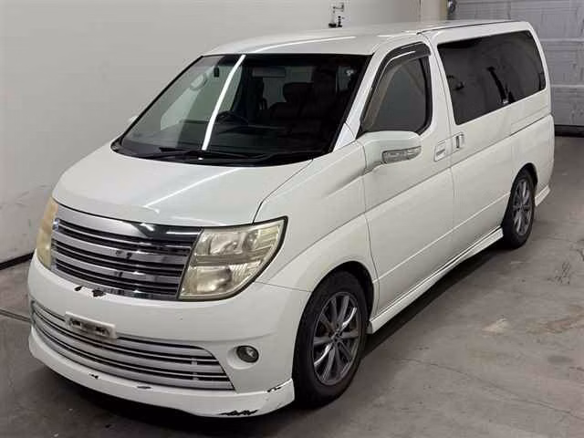 NISSAN ELGRAND