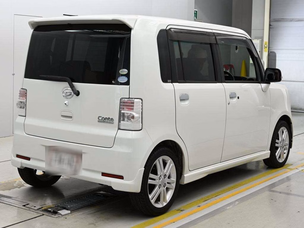 DAIHATSU MOVE CONTE
