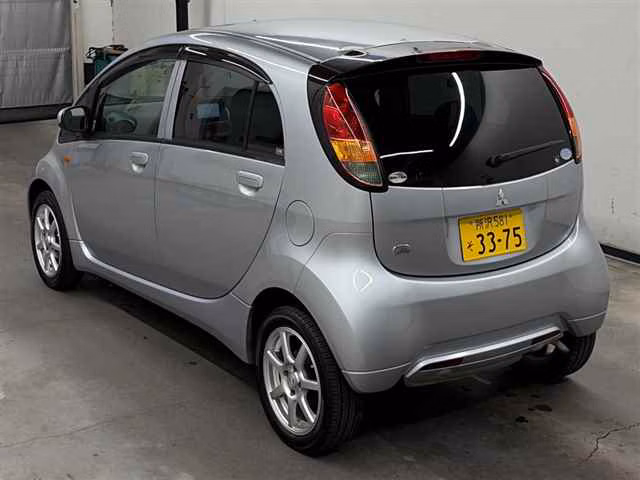 MITSUBISHI I