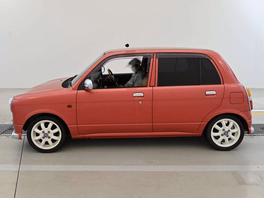 DAIHATSU MIRA GINO