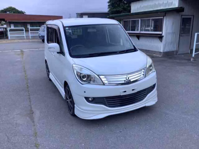 MITSUBISHI DELICA D:2