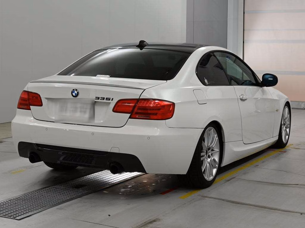 BMW 3-SERIES