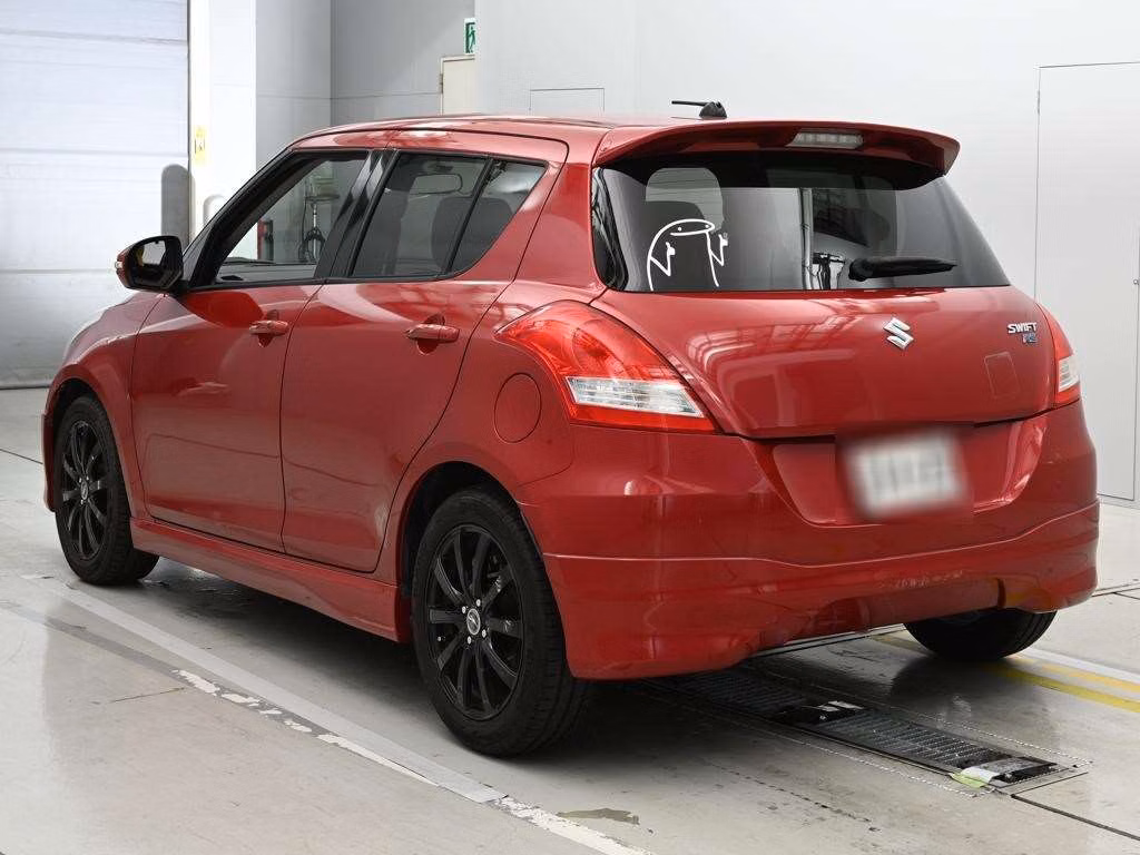 SUZUKI SWIFT