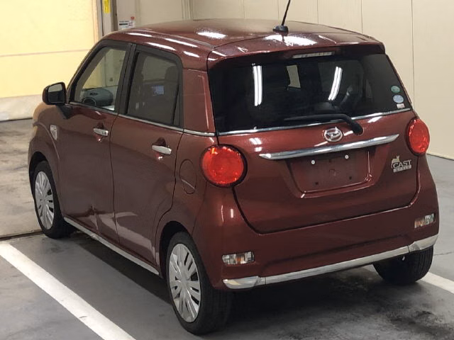 DAIHATSU CAST