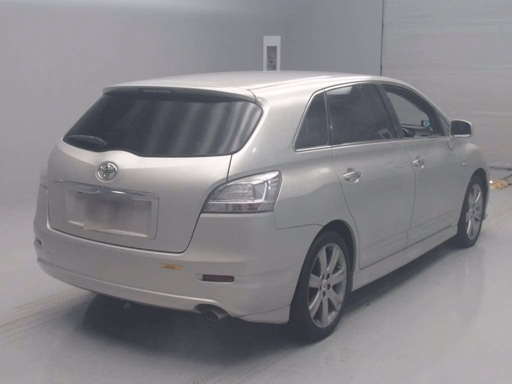 TOYOTA MARK X ZIO