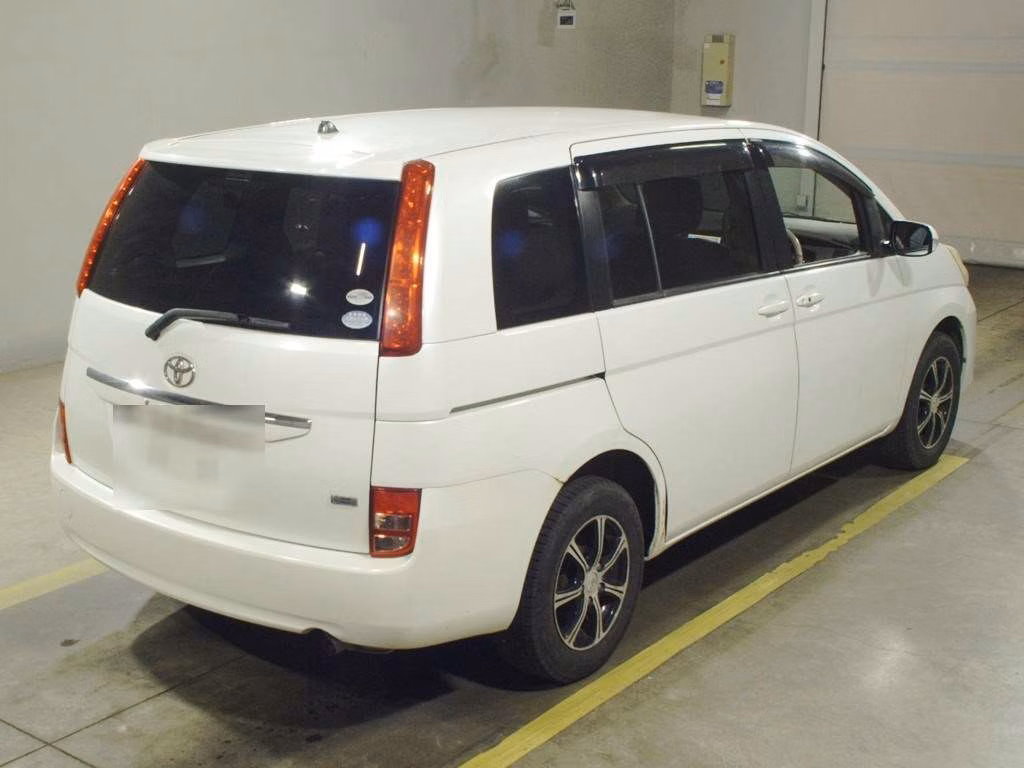 TOYOTA ISIS