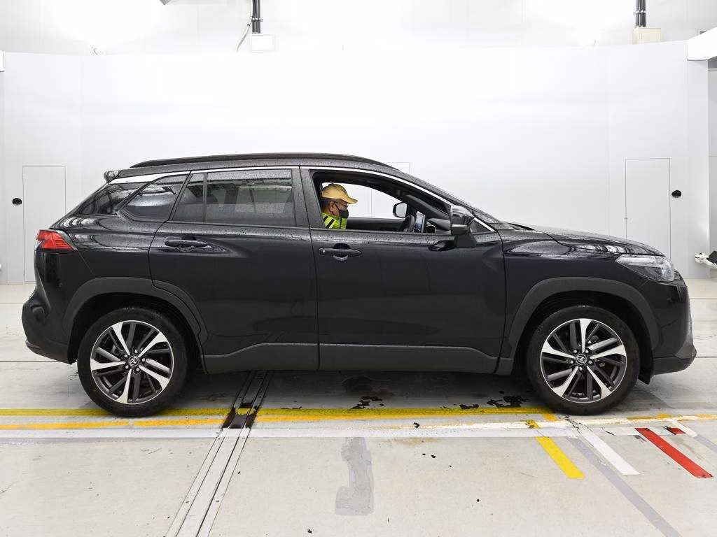 TOYOTA COROLLA CROSS