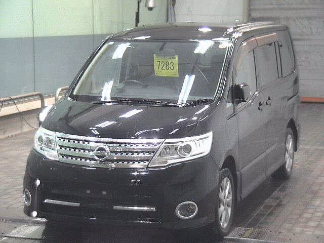 NISSAN SERENA