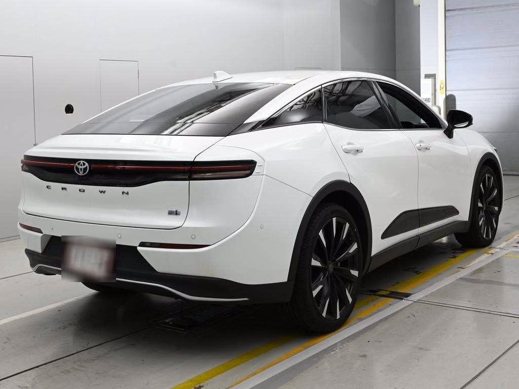 TOYOTA CROWN