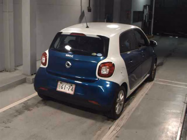 SMART FORFOUR