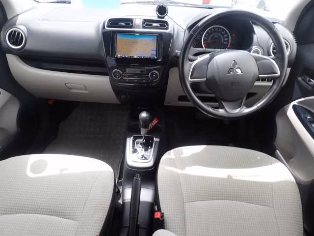 MITSUBISHI MIRAGE