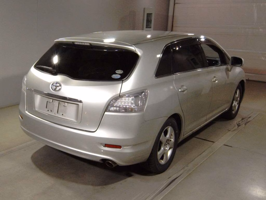 TOYOTA MARK X ZIO