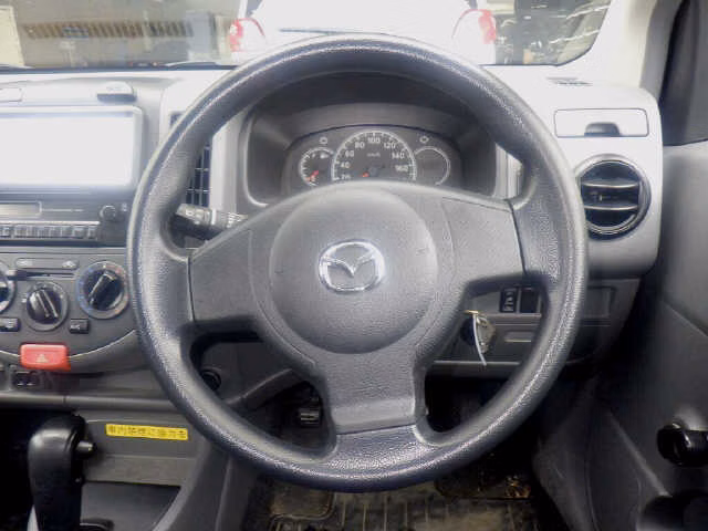 MAZDA FAMILIA