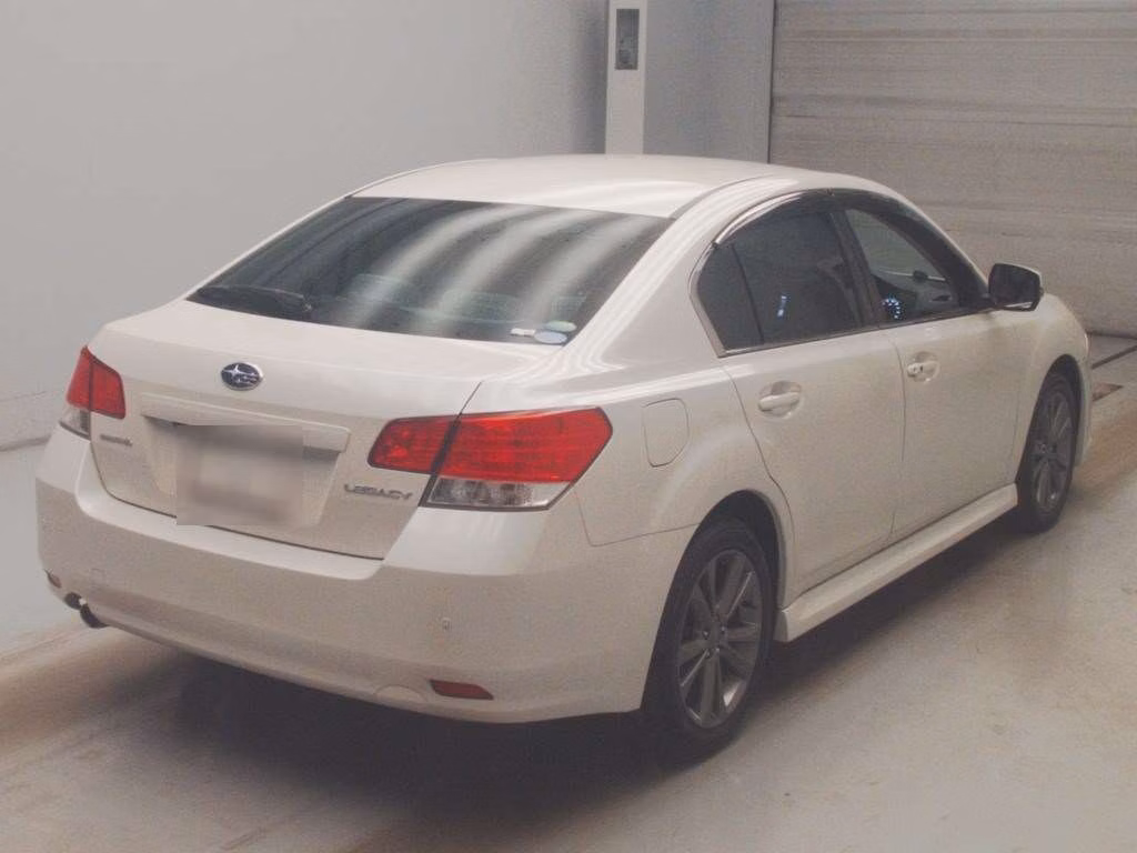SUBARU LEGACY B4