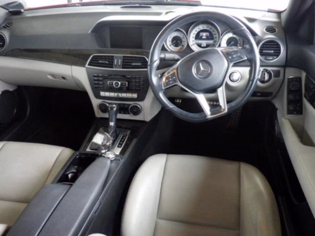 MERCEDES-BENZ C-CLASS