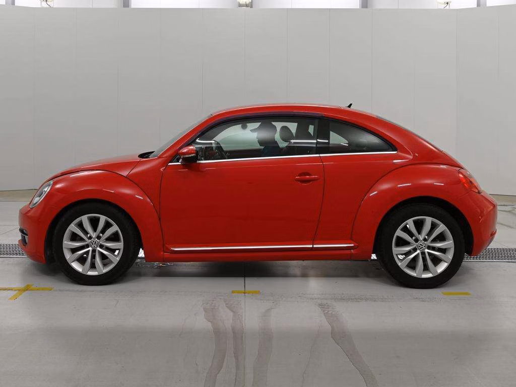 VOLKSWAGEN BEETLE