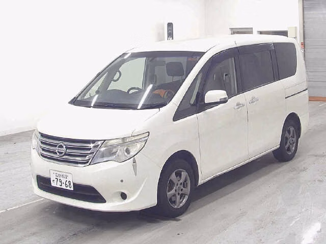 NISSAN SERENA