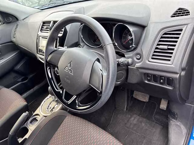 MITSUBISHI RVR