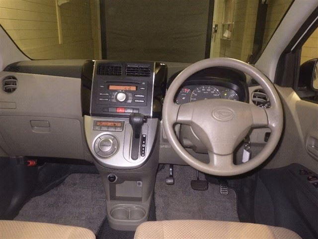 DAIHATSU MIRA
