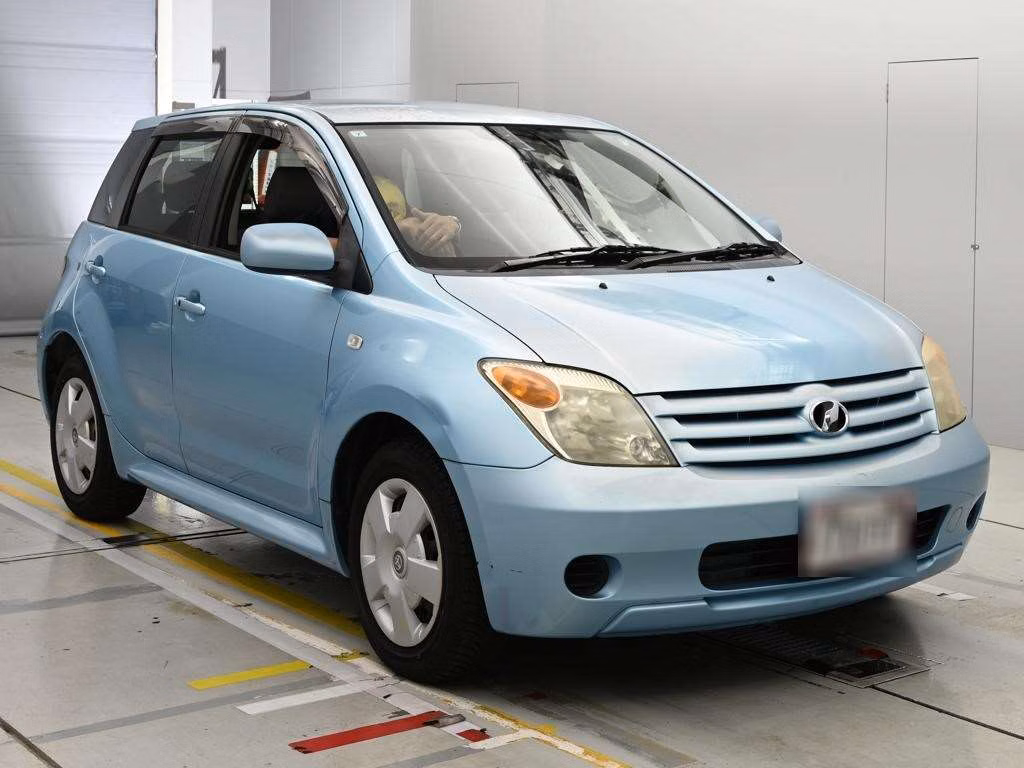 TOYOTA IST