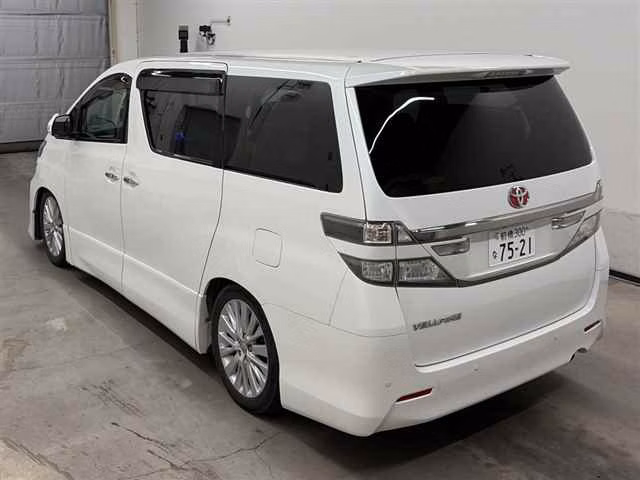 TOYOTA VELLFIRE