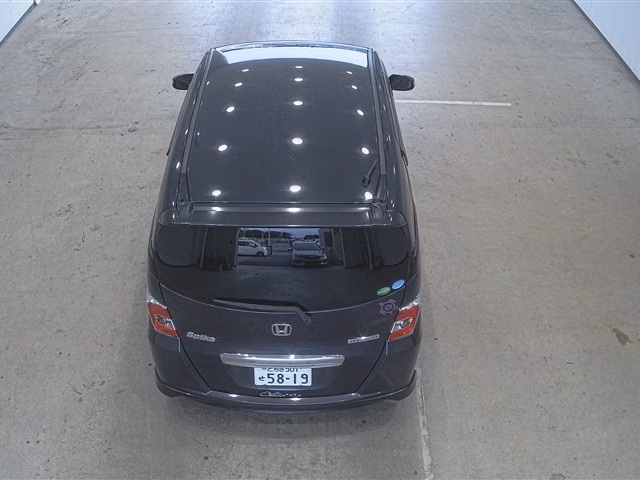 HONDA FREED SPIKE