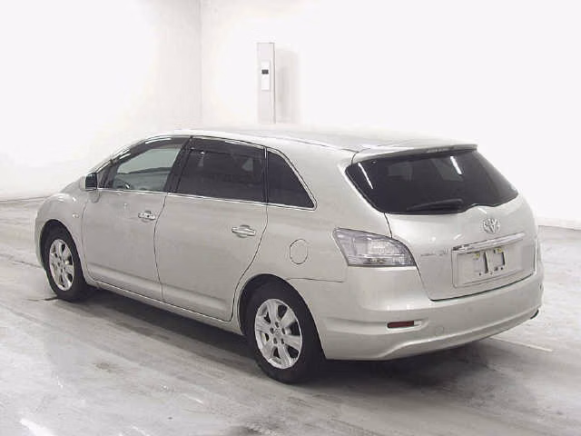 TOYOTA MARK X ZIO