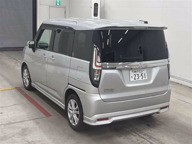 MITSUBISHI DELICA D:2