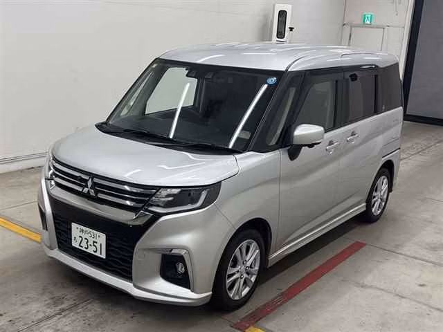 MITSUBISHI DELICA D:2