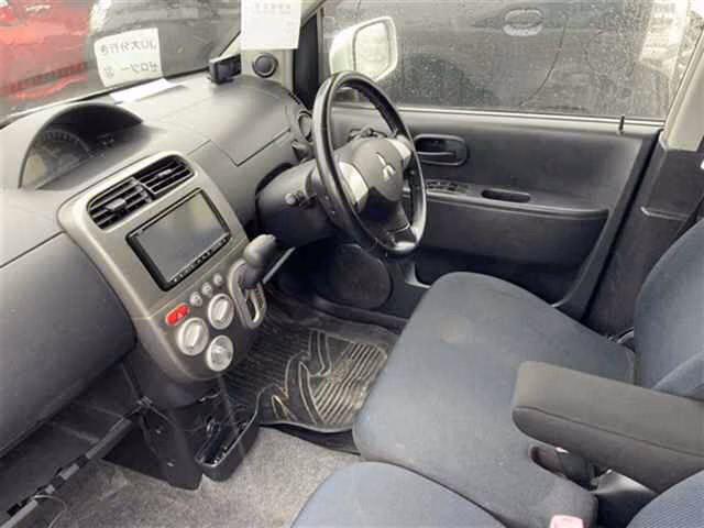 MITSUBISHI EK SPORT