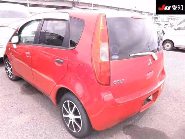 MITSUBISHI COLT