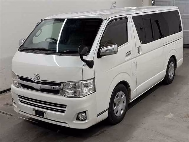 TOYOTA REGIUS ACE