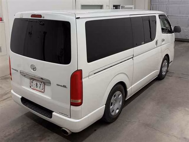 TOYOTA REGIUS ACE