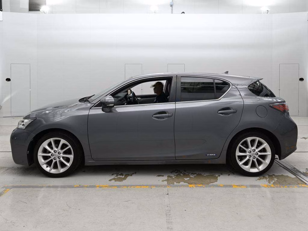LEXUS CT200H