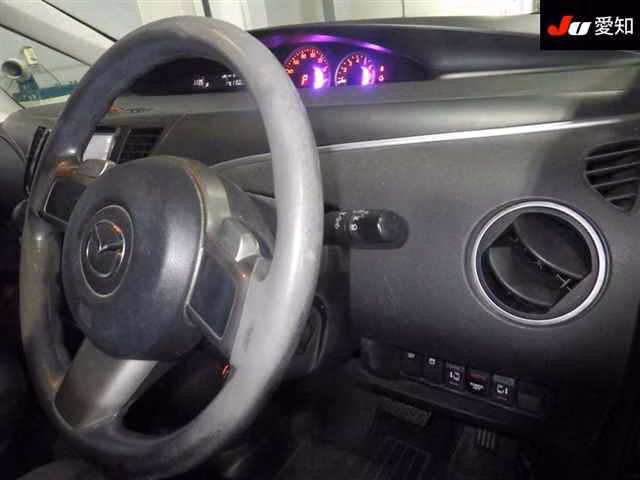 MAZDA BIANTE