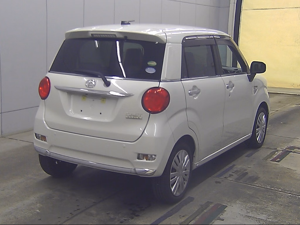 DAIHATSU CAST