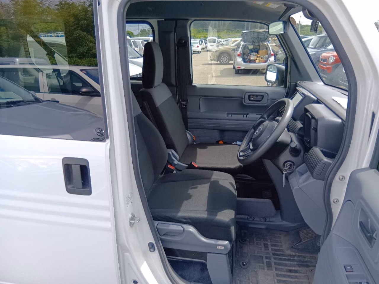 HONDA N-VAN