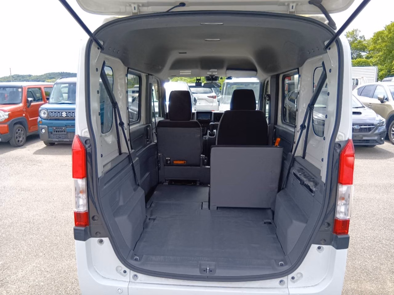 HONDA N-VAN