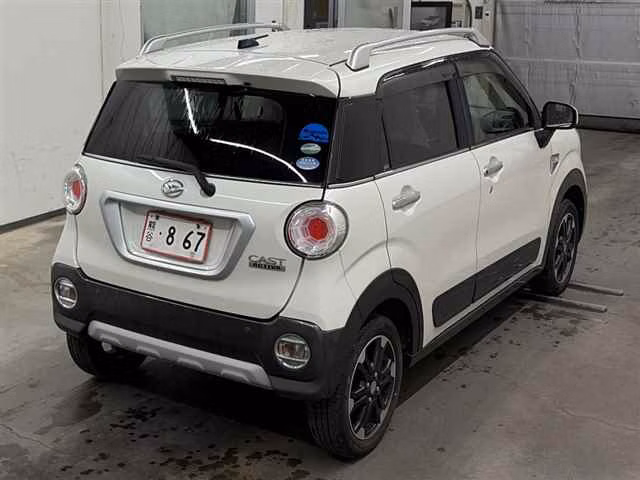 DAIHATSU CAST