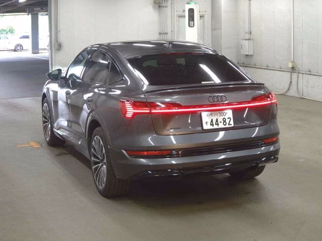 AUDI E-TRON SPORTBACK
